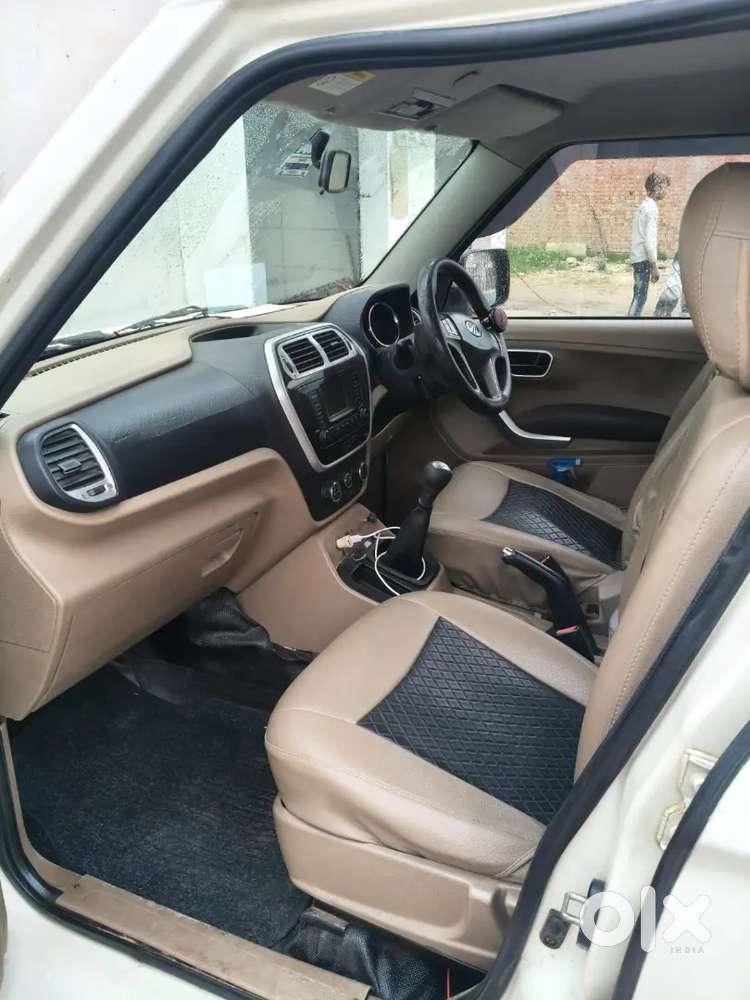 Mahindra Tuv 300 2017