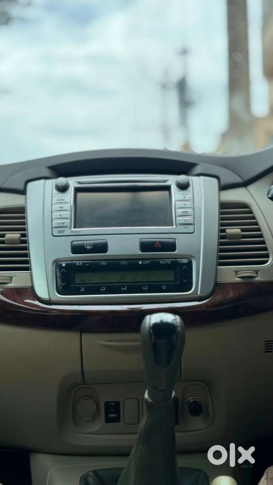 Toyota Innova 2.5 V 7 Str, 2012, Diesel