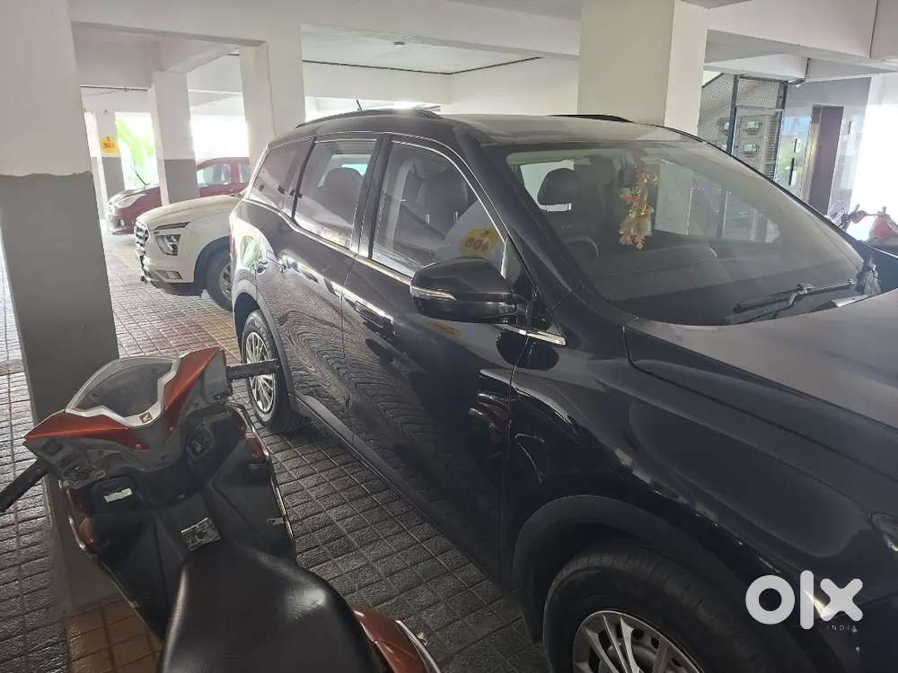 Mahindra Xuv700 2022 Petrol 44700 Km Driven