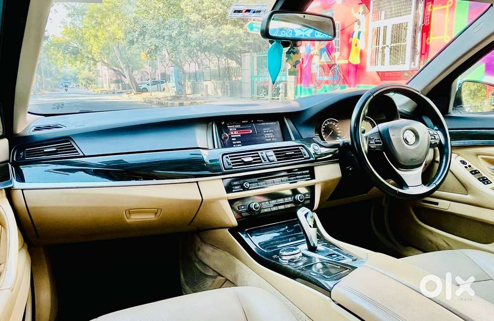 Bmw 5 Series 2.0 520i Luxury Line, 2017, Petrol