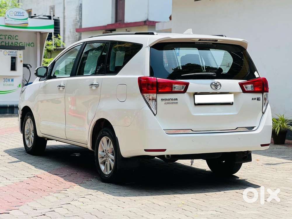 Toyota Innova Crysta