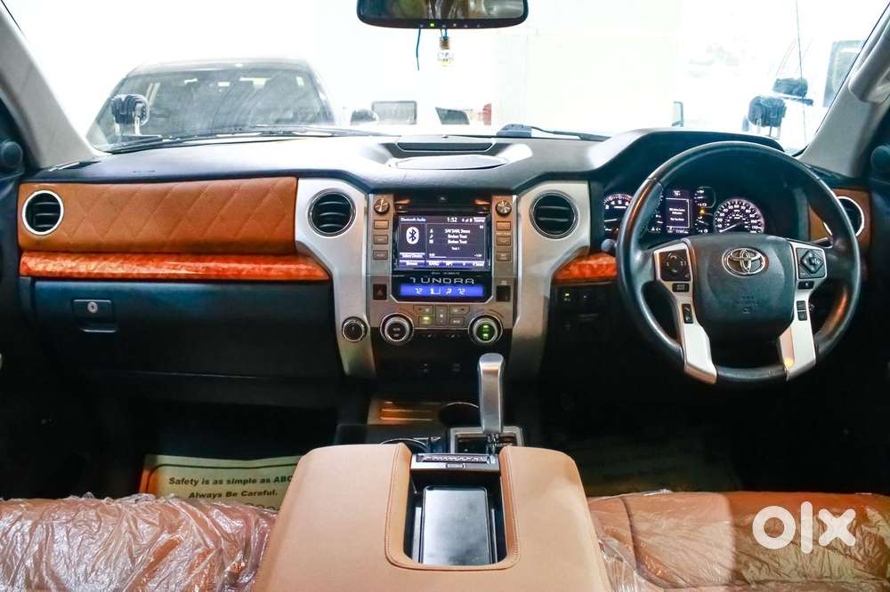 Toyota Tundra Twin Cabin, 2022, Petrol