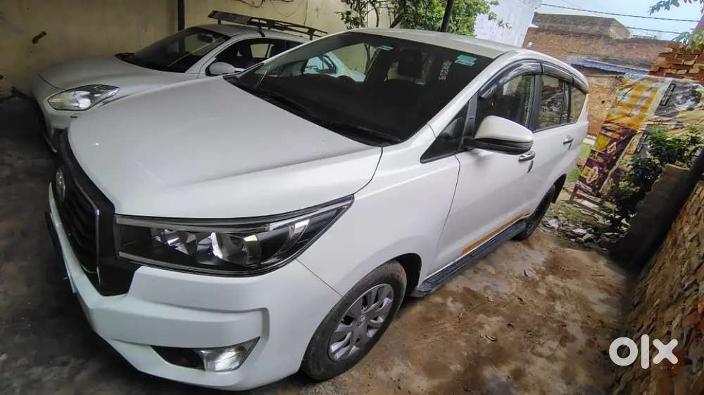 Toyota Innova Crysta 2.4 Mt 2024
