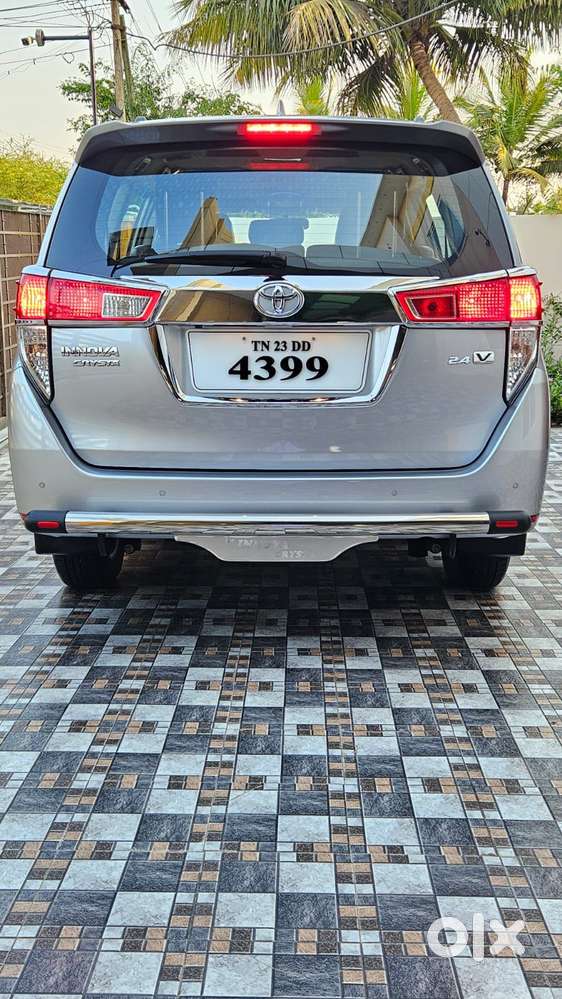 Toyota Innova Crysta 2.4 V 8 Str, 2023, Diesel