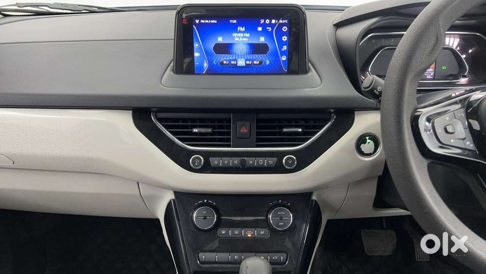 Tata Nexon 1.2 Revotron Xza Plus Dualtone, 2020, Petrol