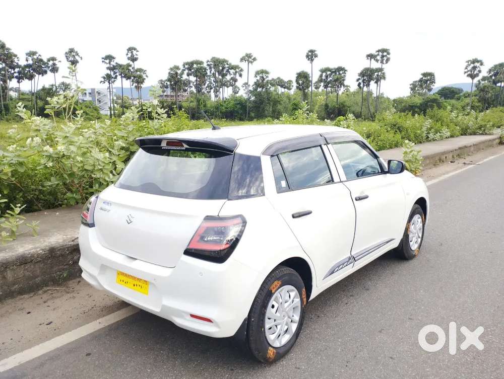 Maruthi Swift 10000 Kms Driven In Excellent Condition