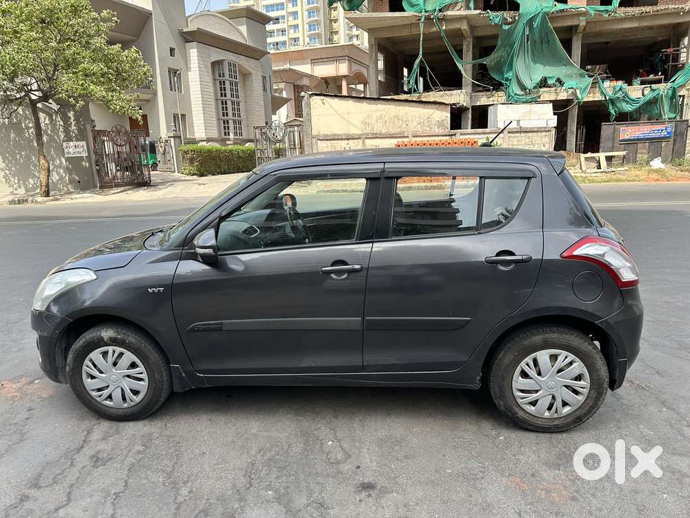Maruti Suzuki Swift Vxi Optional, 2017, Petrol