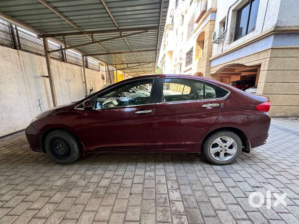 Honda City 1.5 V-mt Sunroof