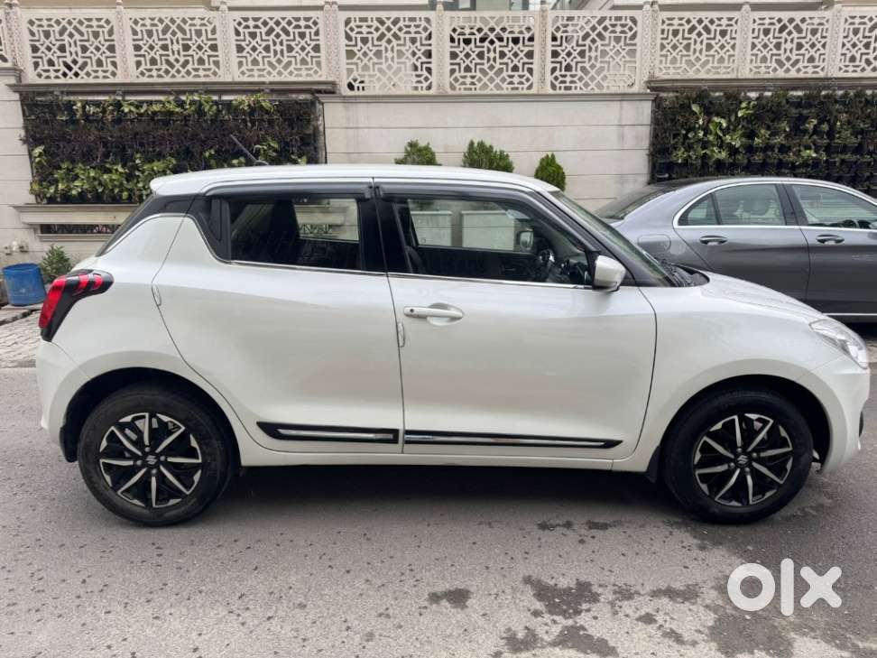 Maruti Suzuki Swift Vxi + Manual, 2020, Petrol