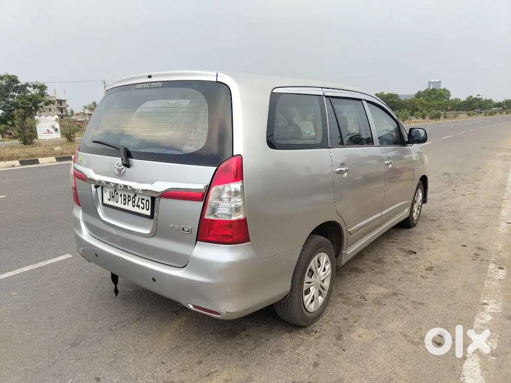 Toyota Innova 2015 Diesel 96000 Km Comfort Driven Comfort Car