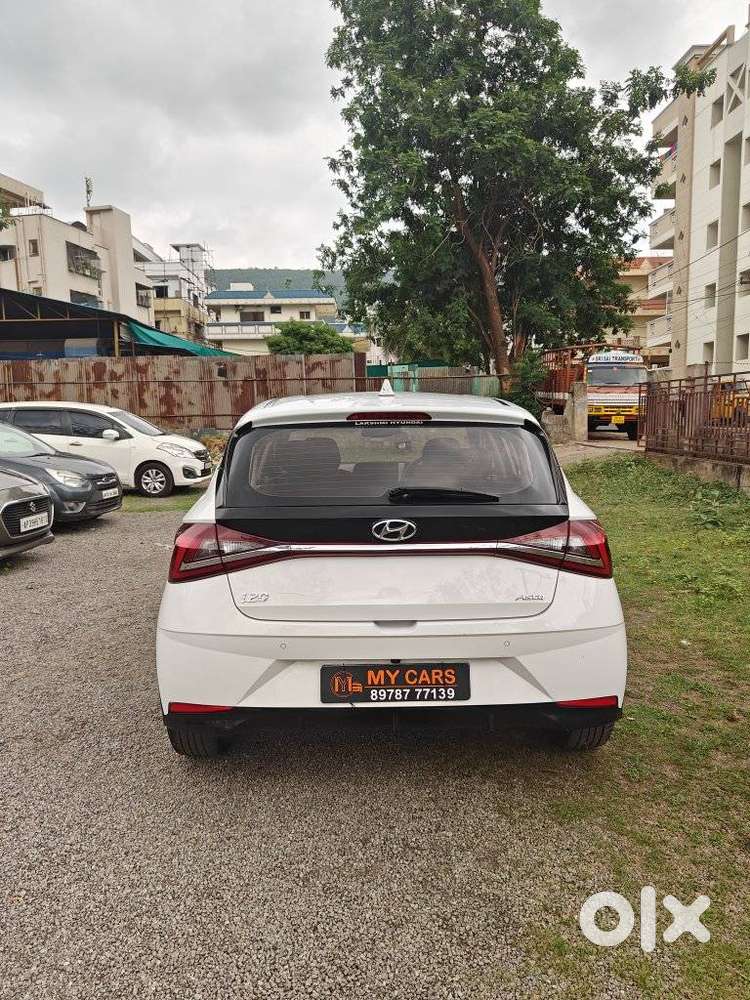 Hyundai New I20 1.2 Asta (o) Ivt, 2023, Petrol