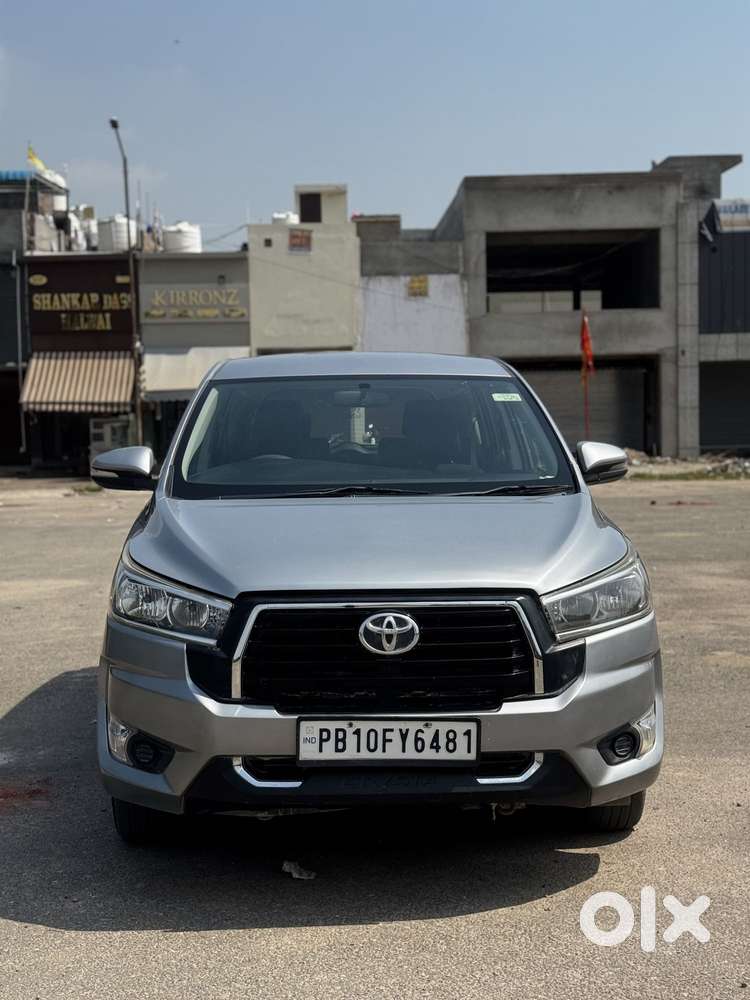 Toyota Innova Crysta 2.7 Gx Mt, 2016, Diesel