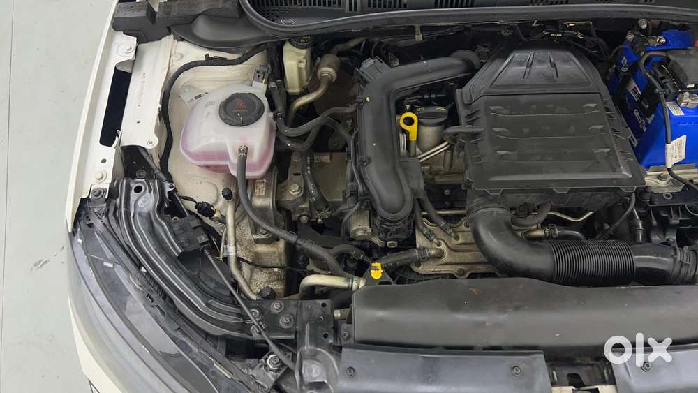 Skoda Slavia Ambition 1.0l Tsi Mt, 2022, Petrol
