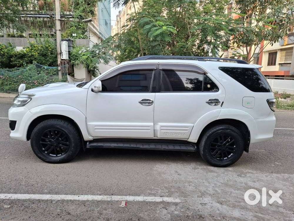 Toyota Fortuner 3.0 4x2 Automatic, 2012, Diesel