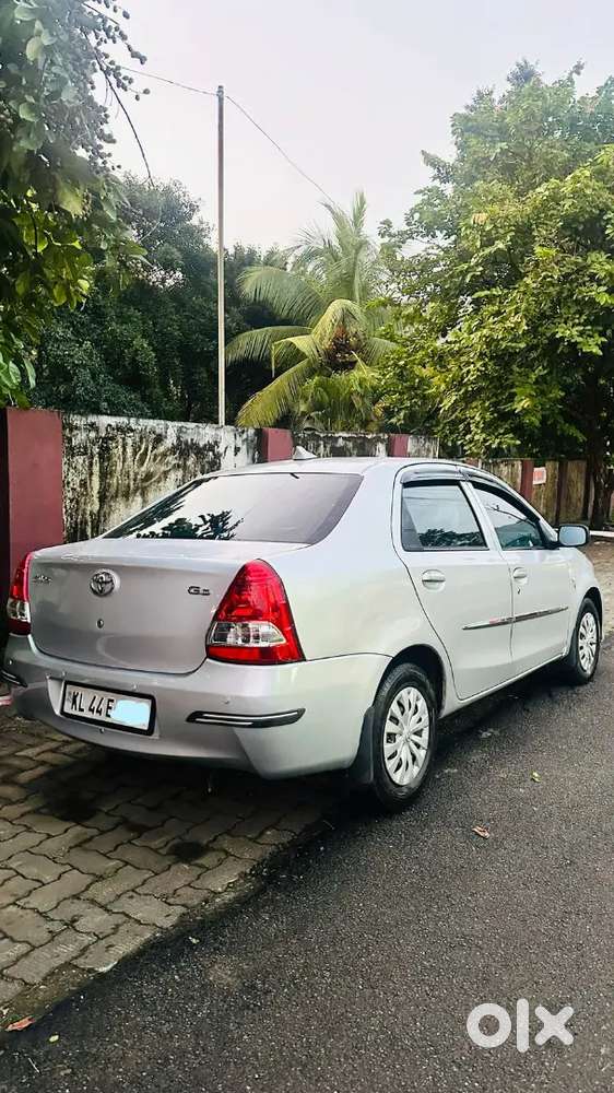 Toyota Etios 2017 Registered 2016 December Model Diesel 170000 Km