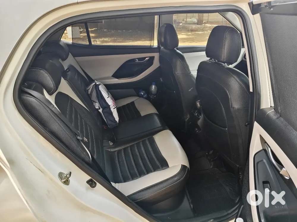 Hyundai Creta Sx Mt With Panoramic Sunroof