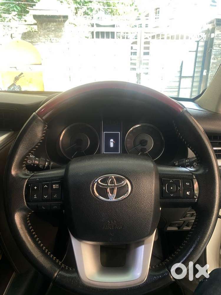 Toyota Fortuner 2017 Petrol 67000 Km Driven