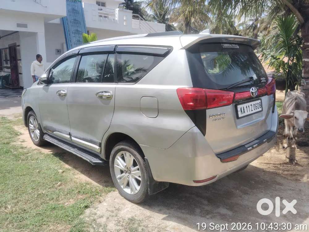 Toyota Innova Crysta Diesel 2016