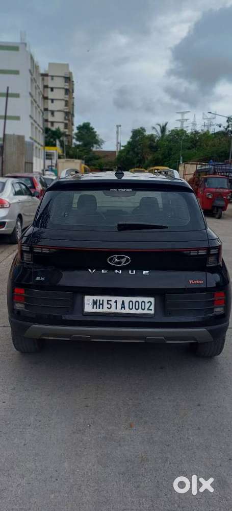 Hyundai Venue Sx(o) Knight Edition Dct, 2024, Petrol