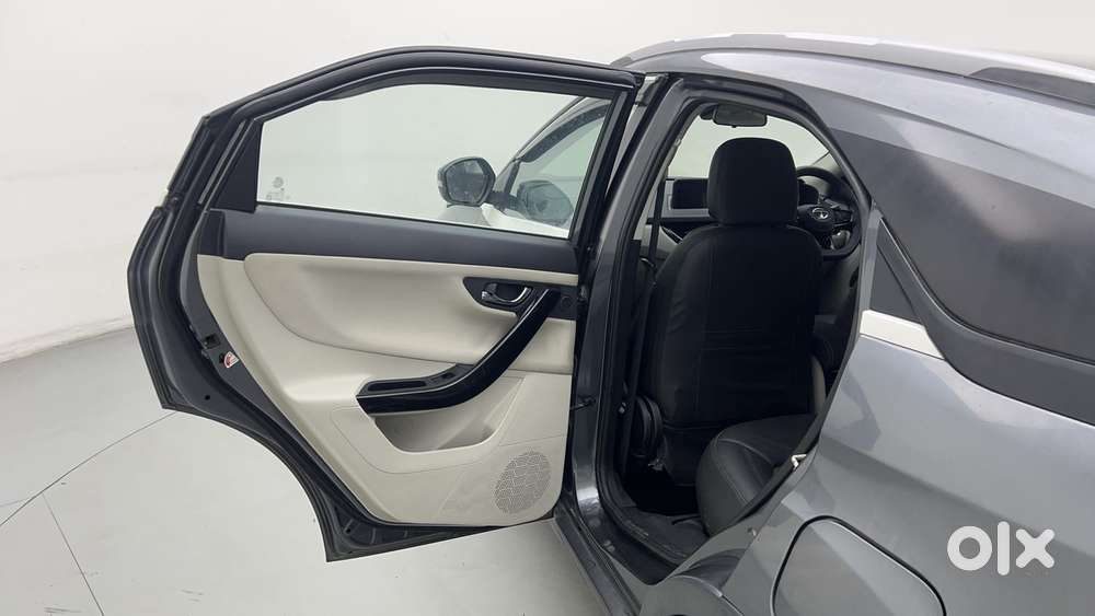 Tata Nexon Xz Plus (hs), 2022, Petrol