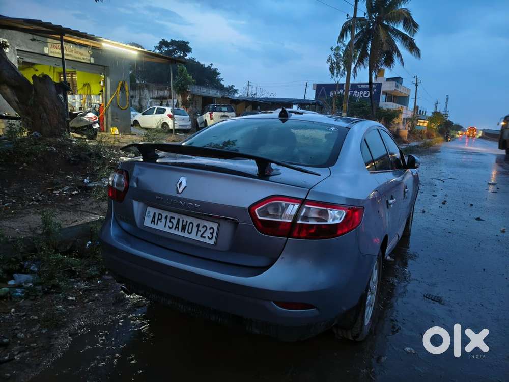 Renault Fluence 2011 Top End