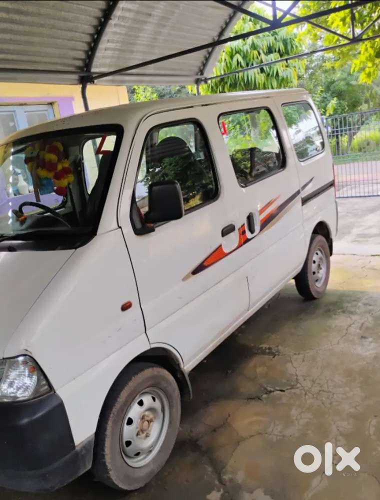 Maruti Suzuki Eeco 2018 Petrol 32000 Km Driven
