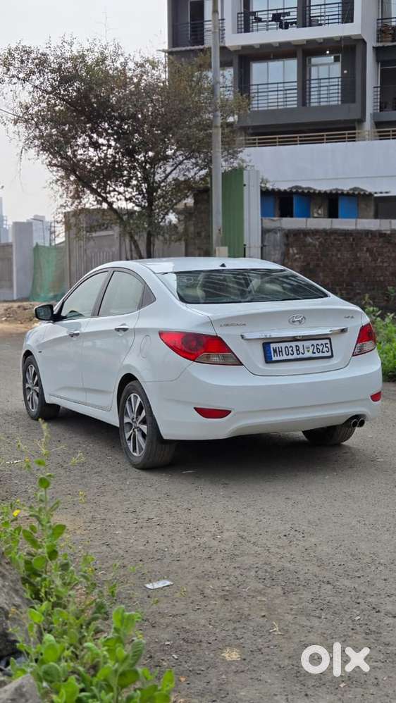 Hyundai Verna 2013 Petrol At