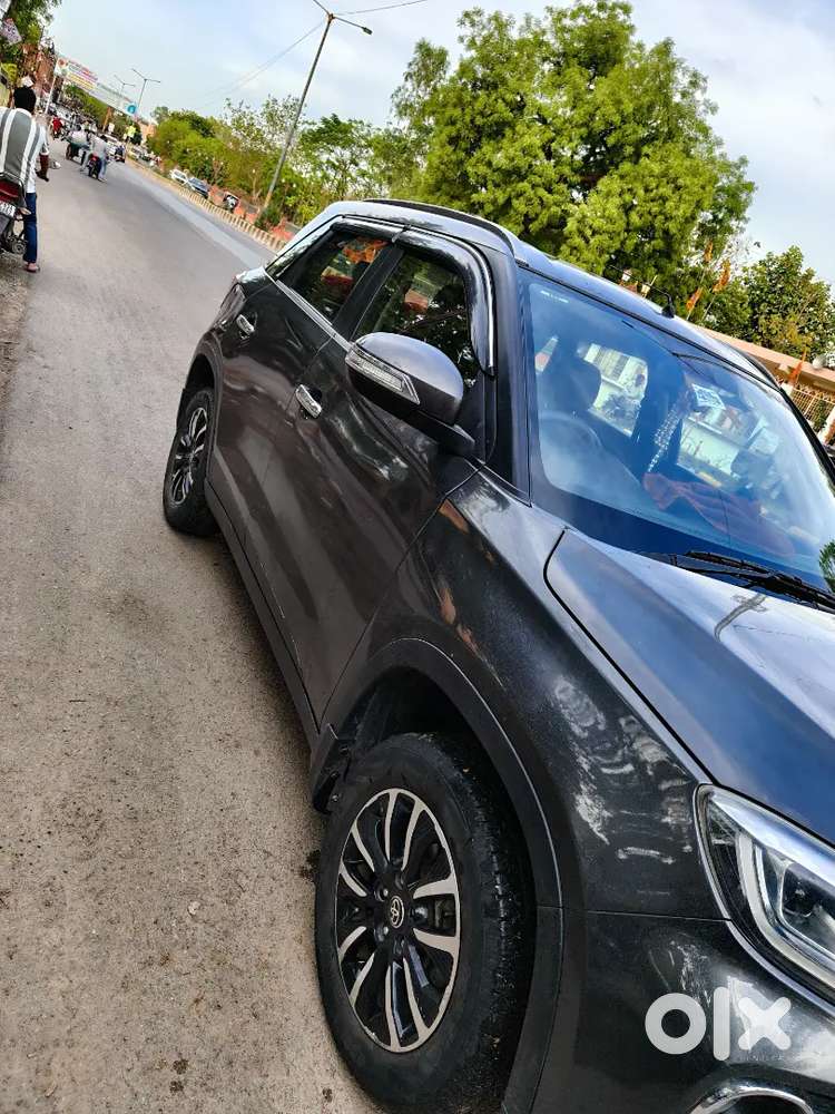 Single Owner Well Maintained Car..family Use Car  No Accident