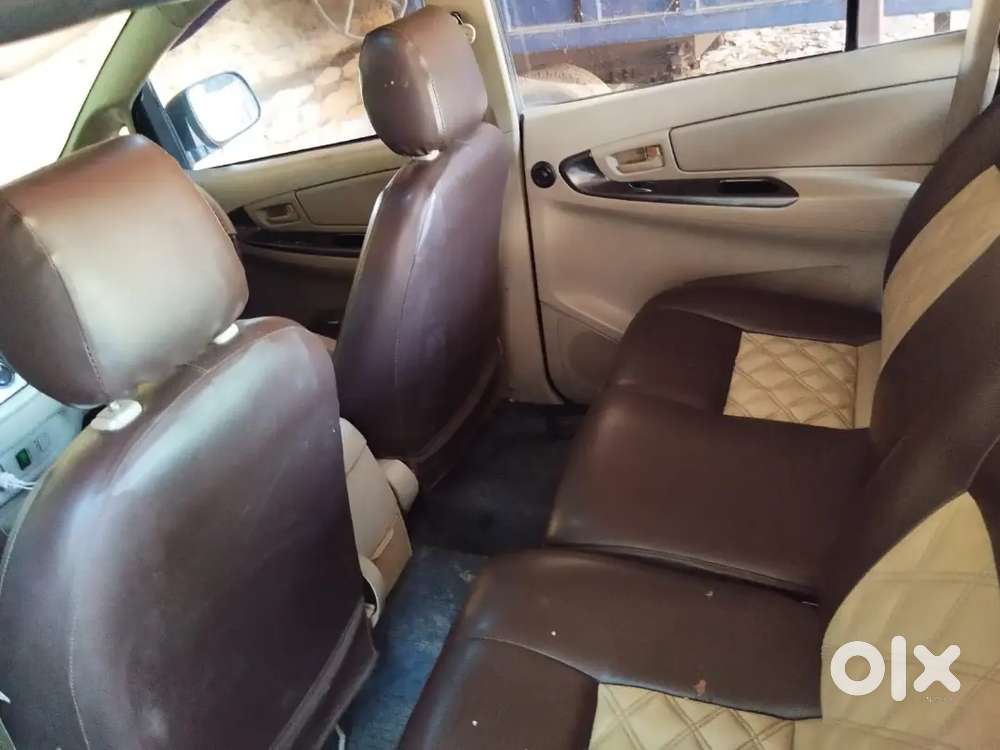 Toyota Innova 2012 Diesel 180000 Km Driven