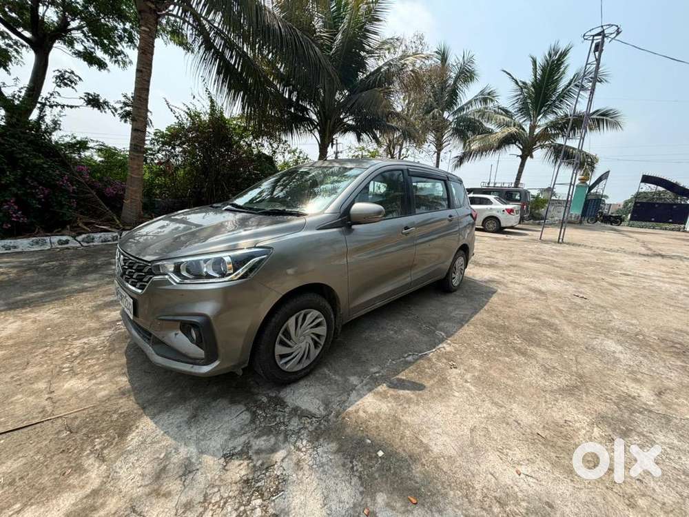 Maruti Suzuki Ertiga 2023 Petrol 125000 Km Driven