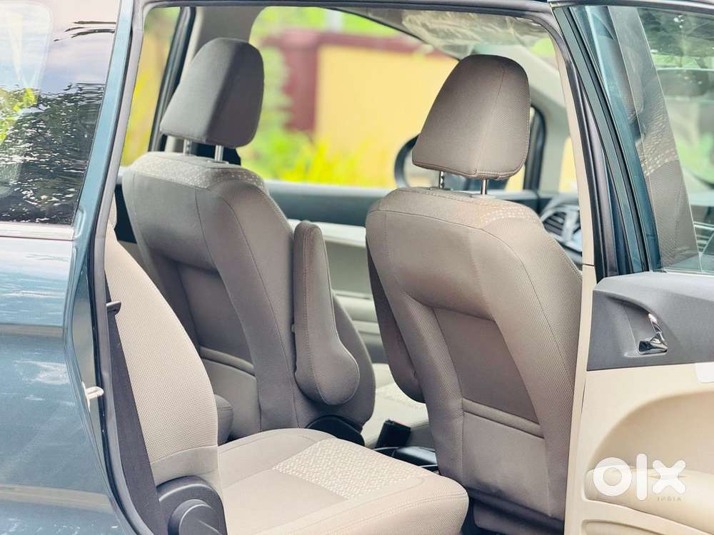 Mahindra Marazzo M6, 2019, Diesel