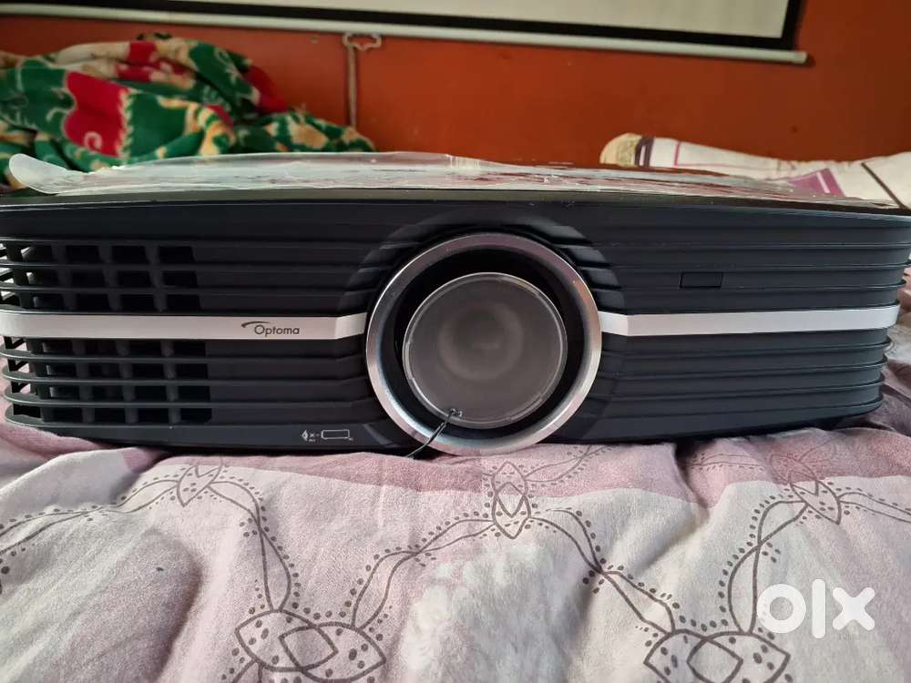 OPTOMA 4k projector UHD65 ( benq, epson) TVs, Video Audio 1786608350