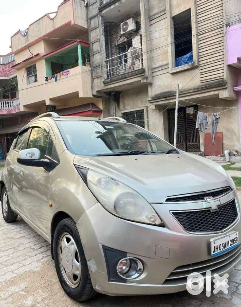 Chevrolet Beat Petrol 2012