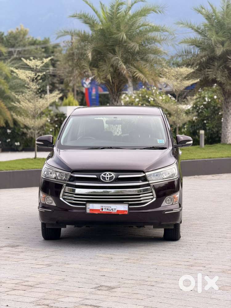 Toyota Innova Crysta 2.4 G Mt, 2017, Diesel