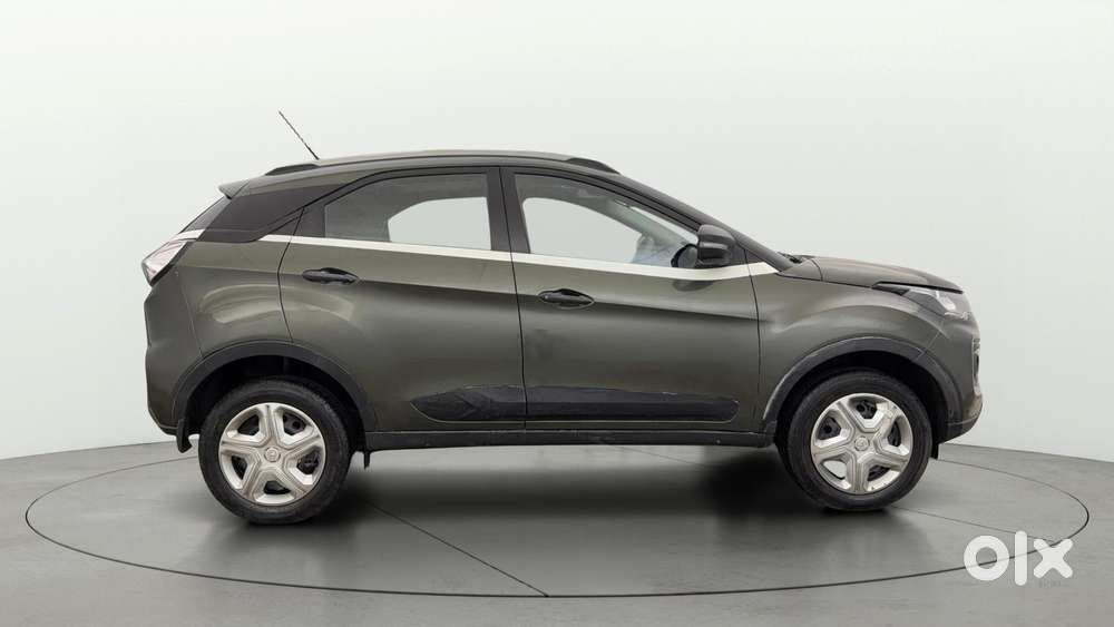 Tata Nexon 1.2 Revotron Xm (s), 2021, Petrol