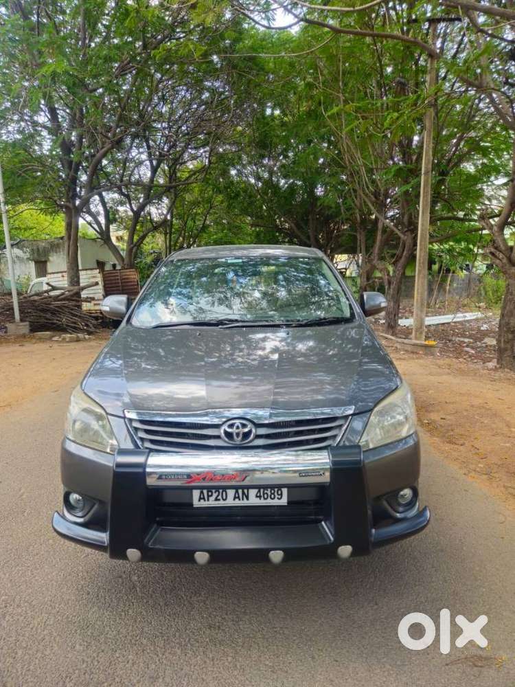 Toyota Innova 2.5 V 7 Str, 2012, Diesel