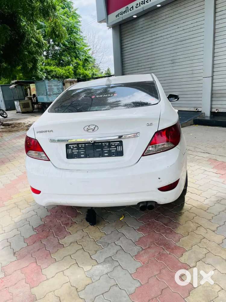 Hyundai Verna 2013 Diesel Manual