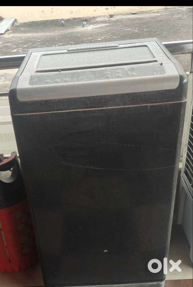 Fully automatic whirlpool washing machine 8 years old