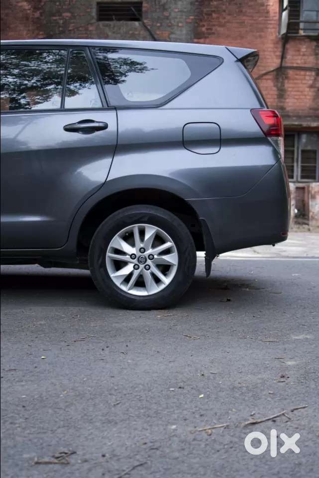 Toyota Innova Crysta 2.4 G Plus Mt 7 Str, 2019, Diesel