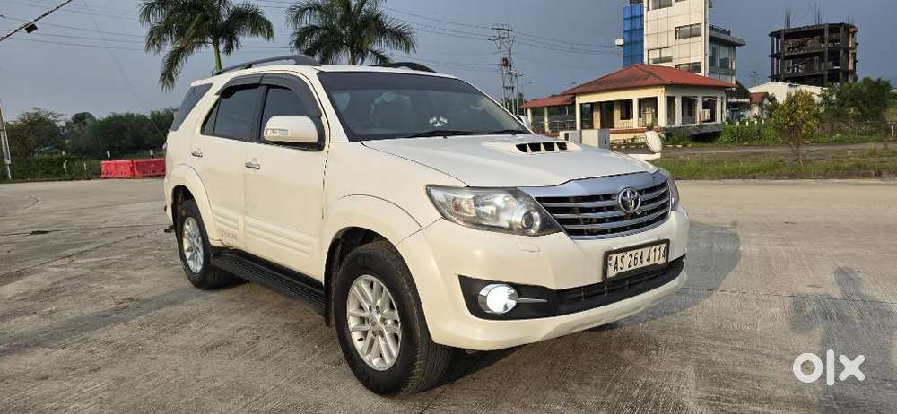 Toyota Fortuner 4x2 Manual, 2015, Diesel