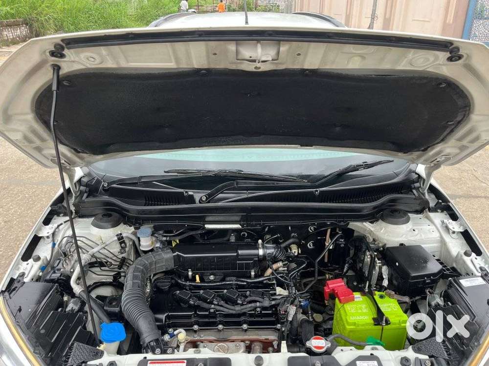 Maruti Suzuki Brezza 1.5 Vxi Smart Hybrid, 2022, Petrol