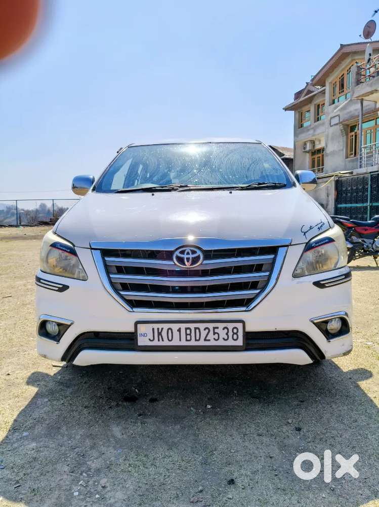 Toyota Innova 2016 Diesel Well Maintained