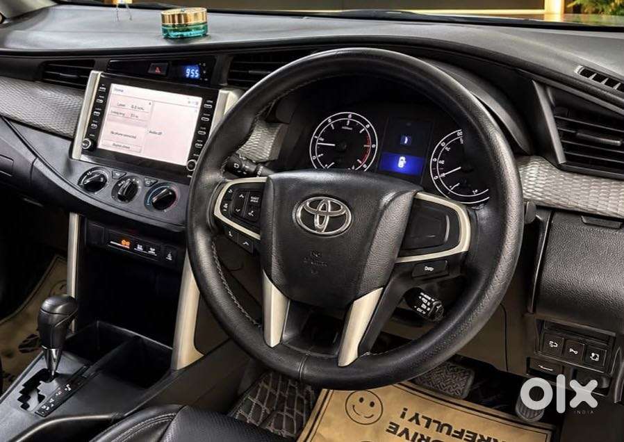 Toyota Innova Crysta 2.4 Gx Limited Edition At 7 Str, 2022, Diesel