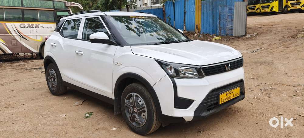 Mahindra Xuv300 W4, 2023, Petrol