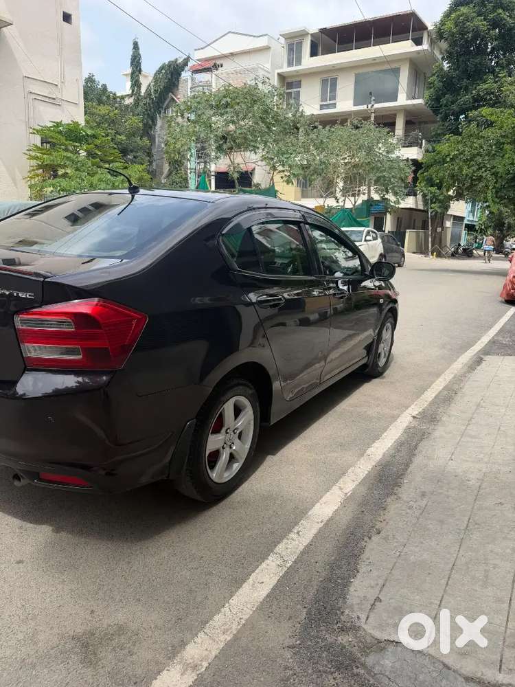 Honda City Petrol Manual 3rd 2013 smt well maintained insurance valid