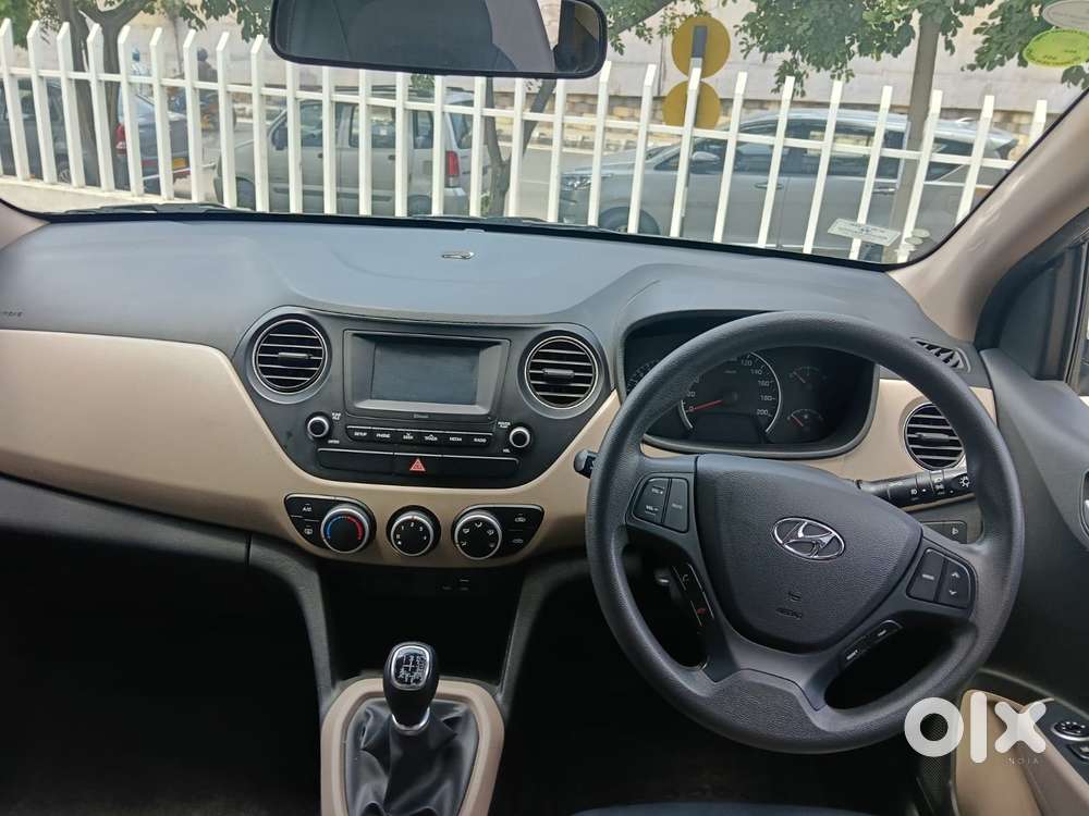 Hyundai Grand I10 Sportz, 2017, Petrol