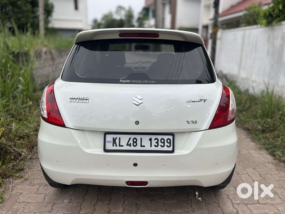 Maruti Suzuki Swift Vxi Optional, 2017, Petrol