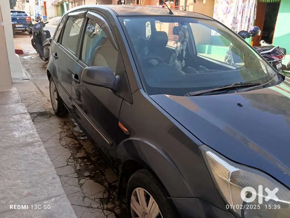 Ford Figo Petrol 2012