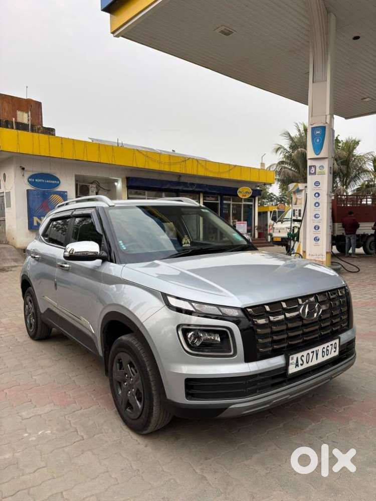 Hyundai Venue 1.2 S (o), 2023, Petrol