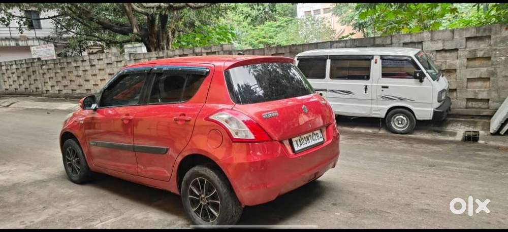 Maruti Suzuki Swift Vxi Optional, 2014, Petrol